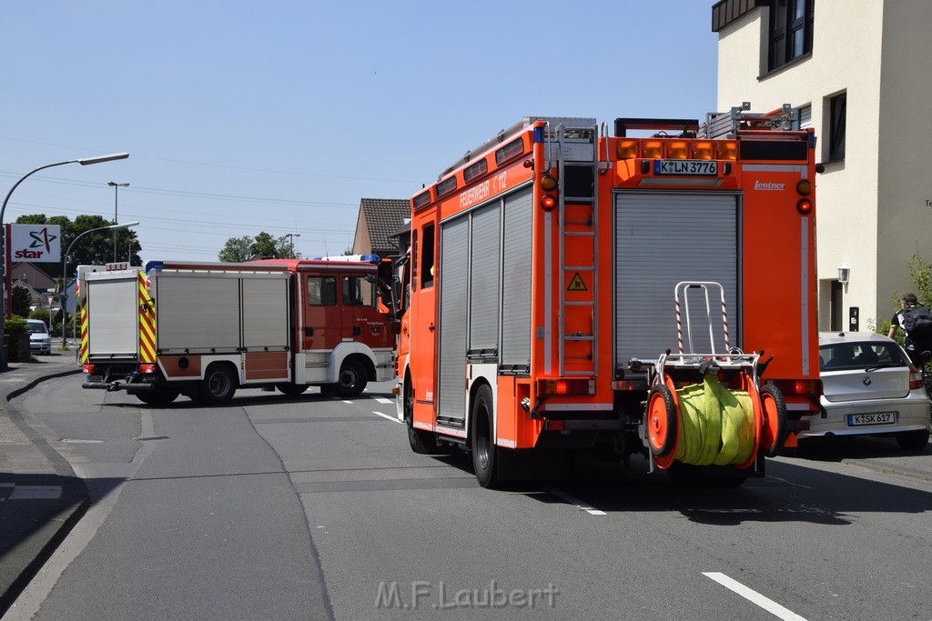 Feuer 1 Koeln Porz Grengel Waldstr P101.JPG - Miklos Laubert